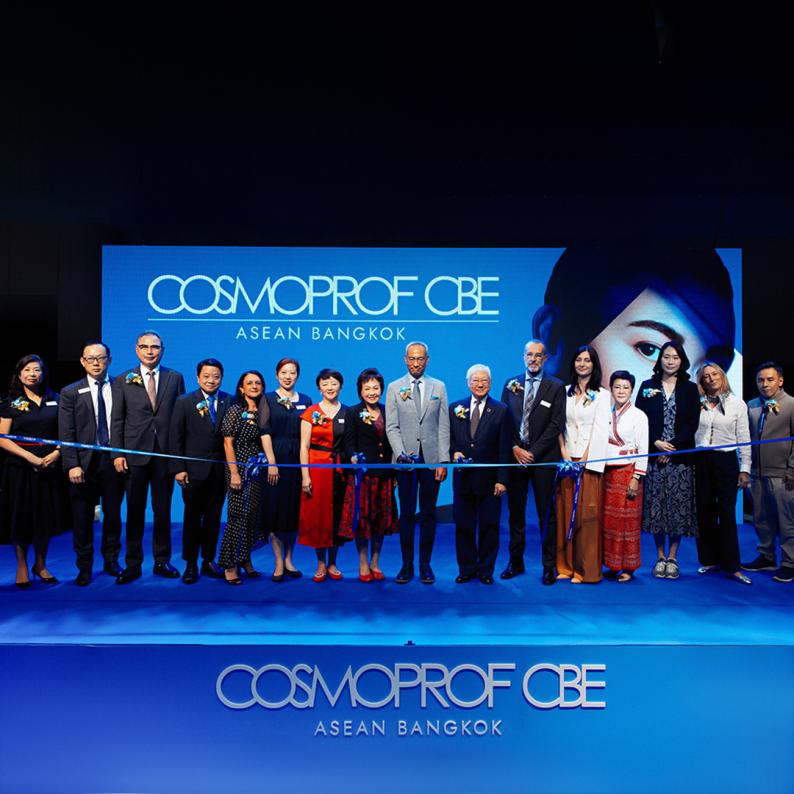 ZQ-II COSMOPROF CBE ASEAN இல் ஜொலிக்கிறது: புதுமையான அழகியல் தீர்வுகள் மற்றும் உலகளாவிய சந்தை விரிவாக்கம்